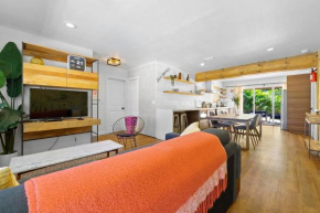 Farmhouse style Home- near Hollywood Beach/ Hot Tub!